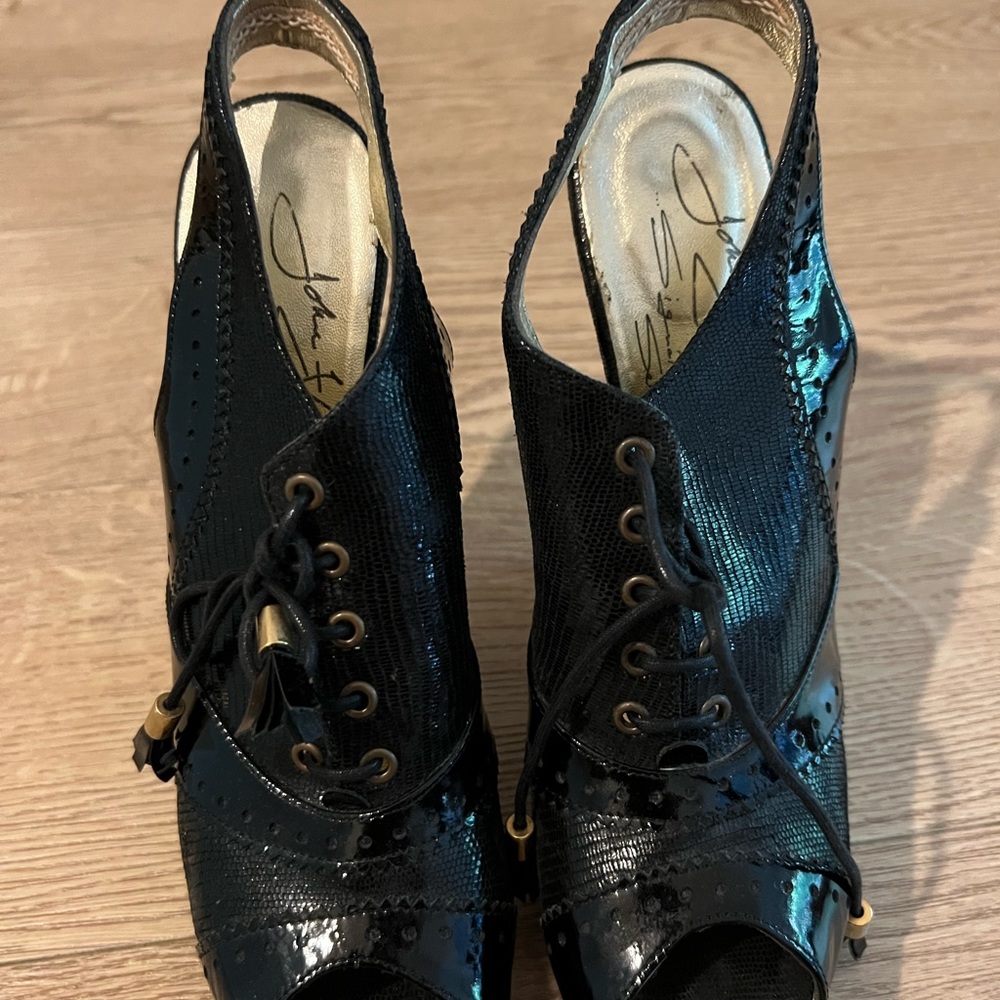 Fluevog size 7